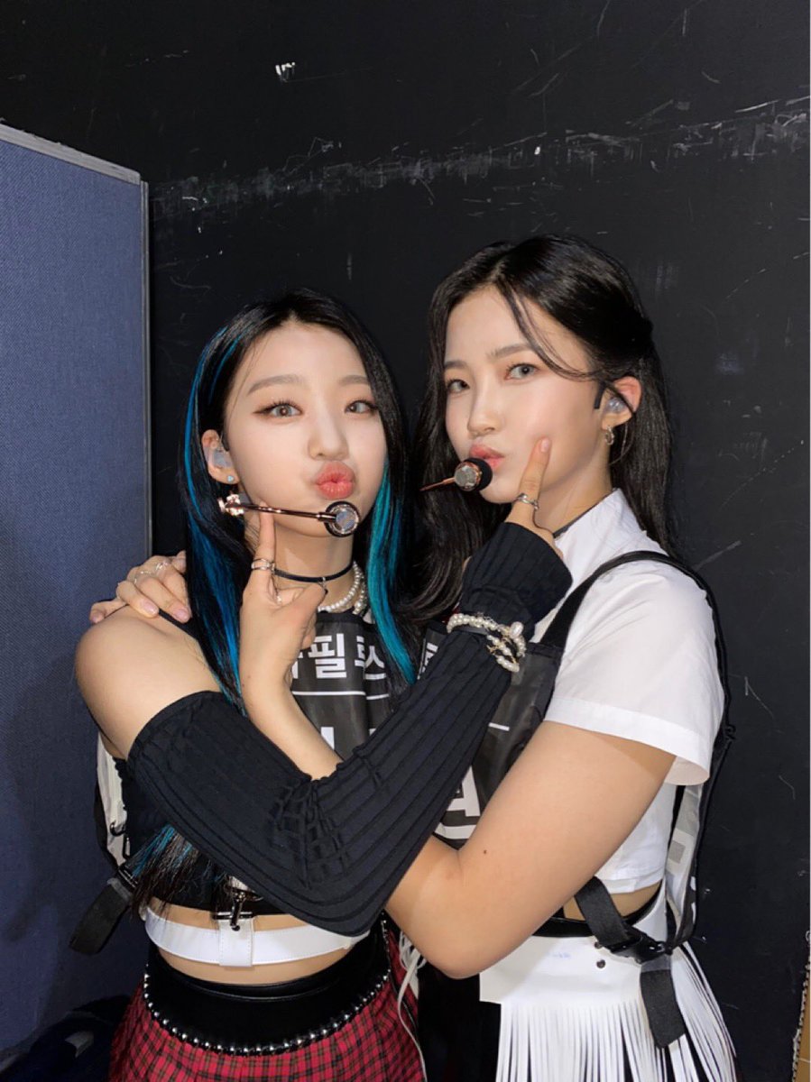haeunpics_'s tweet photo. 220630 twitter update with seowon 

#HAEUN #하은 #LAPILLUS #라필루스 https://t.co/Wgjj7SpNvH