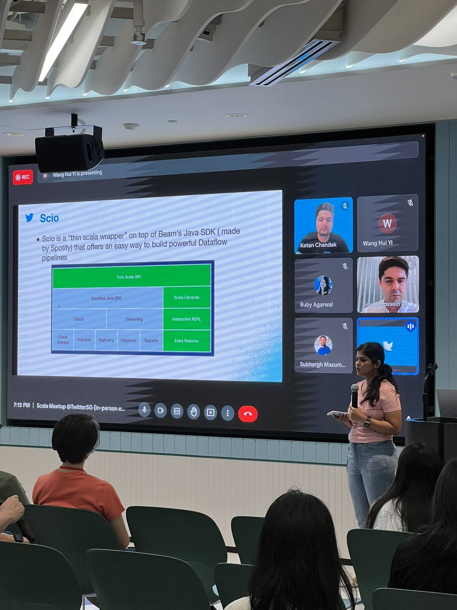 angadsg's tweet photo. Scala meetup at @TwitterSG with @PramitiG and @ketan_chandak_ talking about Scio and Apache Beam! https://t.co/bby33BvTJl