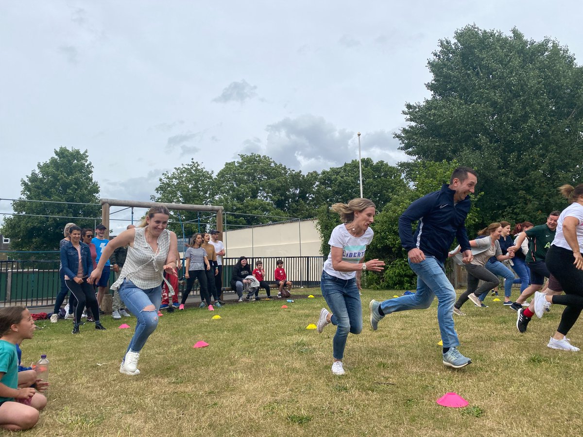 The Priory Primary School Wimbledon tweet media