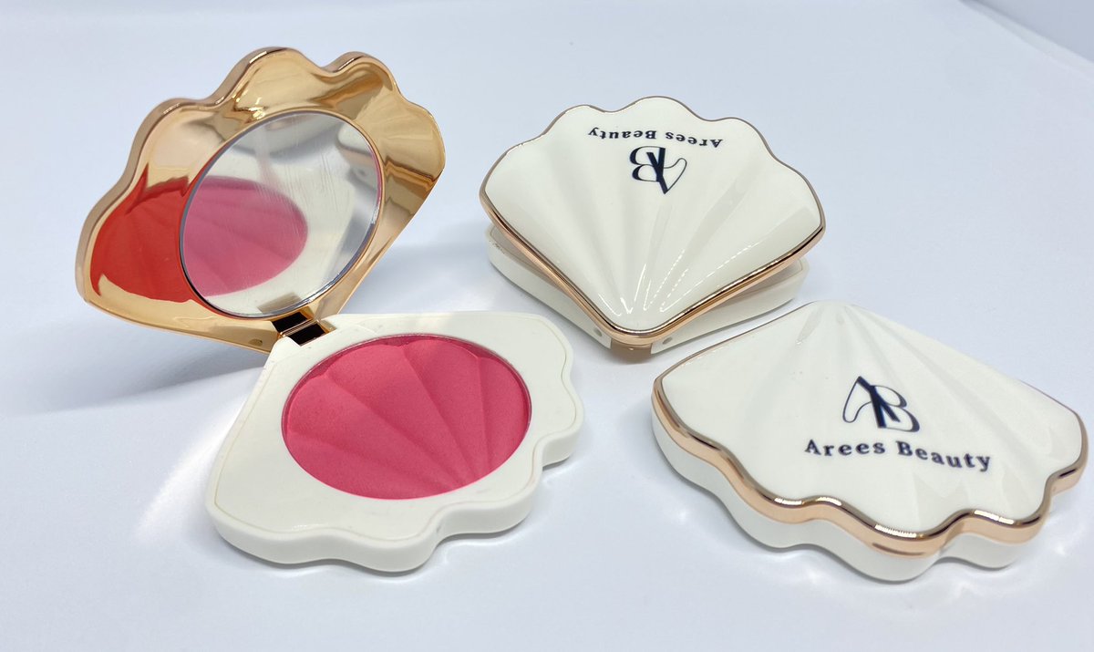 AreesBeauty's tweet photo. Our Luminous Highlight Blush is now available in 3 shades #Blush #Highlight #areesbeauty #makeup #brand https://t.co/X6cfGQ3GtA