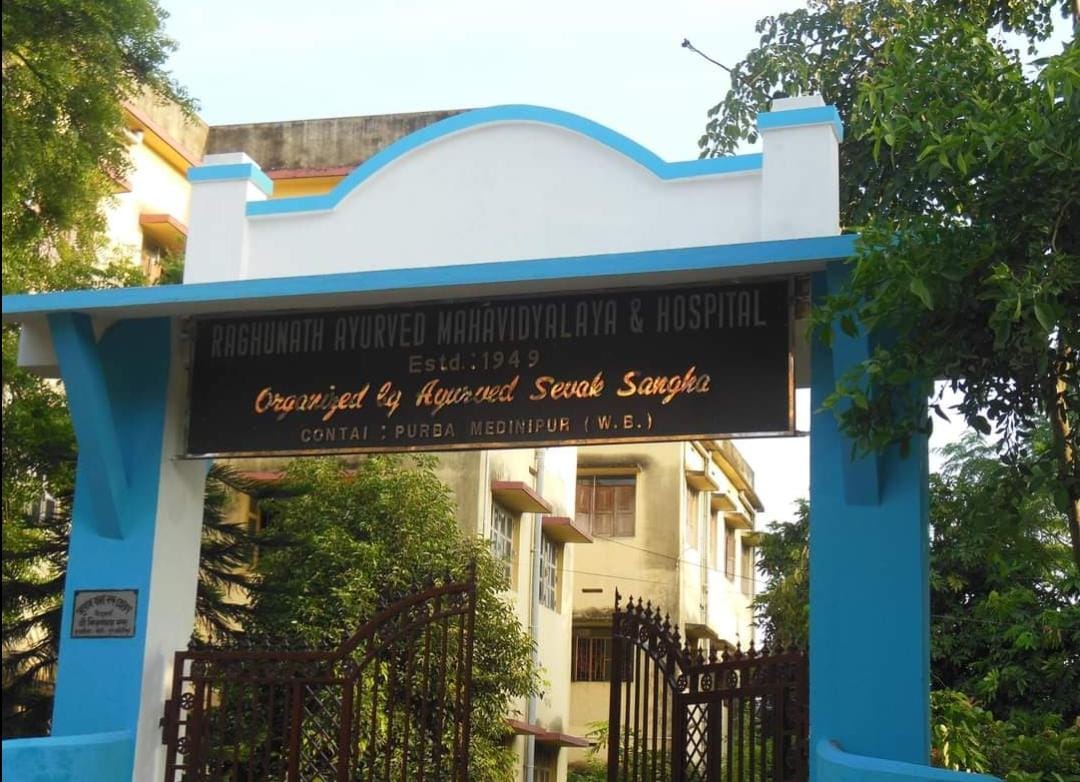 mekarora's tweet photo. #Contai,Raghunath Ayurved Mahavidyala and Hospital (#RAMH) a Medical college in Mamata's #WestBengal.

#FinancialScam by Dr.Sukalyan Ray (M- 9432685110) a college professor (RAMH, Contai) through illegal collection of money from the students threatening to fail them otherwise. https://t.co/myBHBr66A4