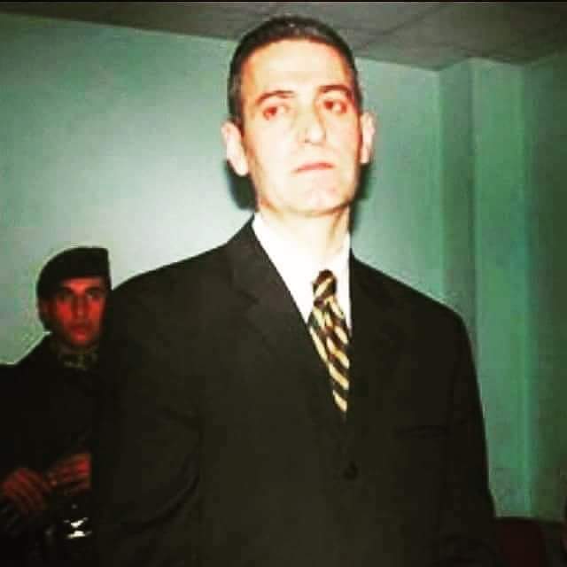Taşmedreseli bir  yiğit Ünal Osmanağaoğlu...

Bir gün olsun huzura eremedi.Ömrü çileyle ızdırap ile geçti.Ya zindanda ya kaçak idi.Bu dünyada gün yüzü görmedi vefatından sonra yıllarca suçlandığı davadan beraat etti. Rabbim inşallah ahir hayatını huzurlu kılmıştır.

Rahmet olsun