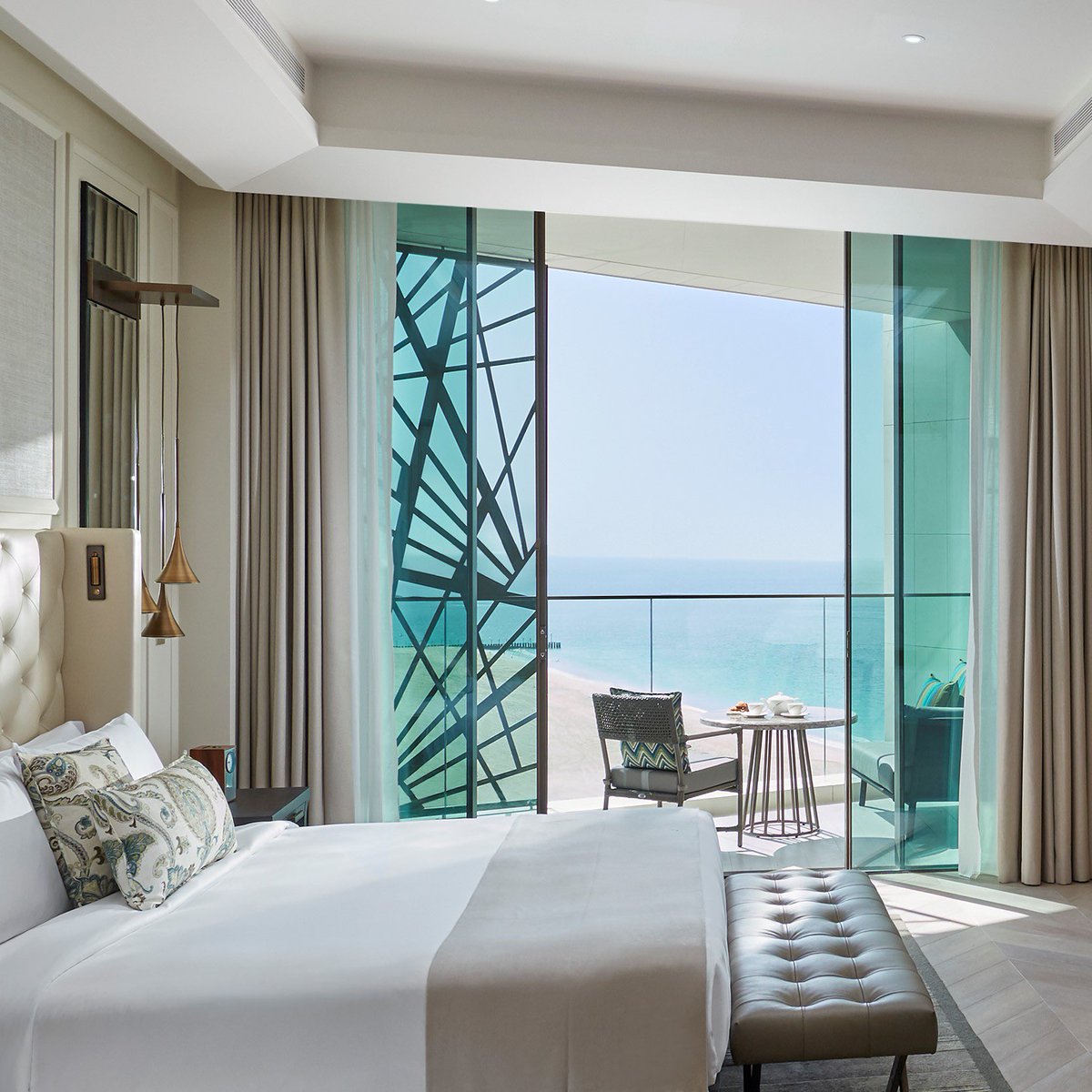 Just what you need for your Eid celebration.

Book your stay now, call +971 4 777 2222.

#MODubai #ImAFan #FanOfDubai #MandarinOrientalDubai