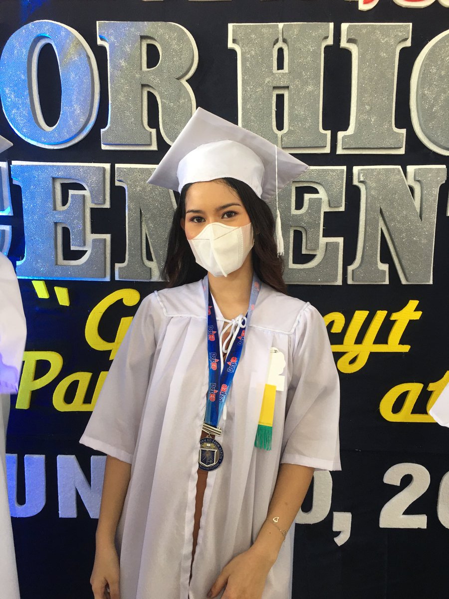 hei_Cart17's tweet photo. thank you enha, svt, nct, wayv, skz, txt and bts for making everything bearable. I did it! Stan them for high grades 🫶 https://t.co/KSPwPNhEiD