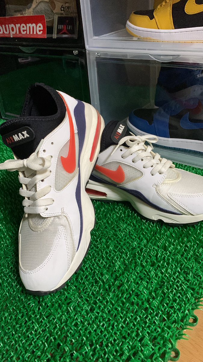 ma_chi1819's tweet photo. My First Air Max👟
メルカリ、箱無しですがGOT'EM🤩
使用感あるけどほんとナチー👍
高校時代を思い出す🤗
#AirMax93
#ハバネロレッド https://t.co/HLkNvA9eog