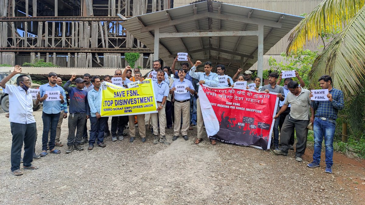 Save_FSNL's tweet photo. 91वा दिन - हमारी एकजुटता ही हमारी पहचान है| सरकार को एक सार्थक पहल करके सभी कर्मचारियों को इस्पात मंत्रालय के अधीनस्थ कंपनी में समायोजन करना चाहिए जिससे की आश्रित परिवार का भविष्य अंधकार में जाने से बच सके । #savefsnl
@PMOIndia @mstcindia @SteelMinIndia
@RCP_Singh @SecyDIPAM https://t.co/qTmVbsibis