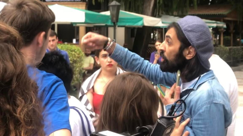 Batumelebi_ge's tweet photo. On June 30,in #Batumi activists who were spreading information by distributing flyers about the rally - #HomeToEU planned on July 3rd in #Tbilisi - were verbally abused by a group of aggressive individuals trying to obstruct the informational campaign
๐https://t.co/3ayB8FWimn https://t.co/o7FiMNAaau
