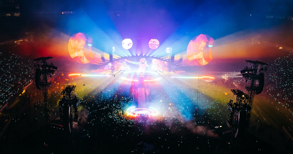 StageAudioWorks's tweet photo. ♻️@coldplay has been sending data to d&b's R&D Acoustics team so they can monitor power usage on their <50% emissions #slseries + vseries/D80 driven #MusicOfTheSpheresWorldTour. What a privilege!
@FirehousePrdxns @wigwam_uk @Solotech_Inc
| @StevieRaeGibbs https://t.co/lBBuoxIqnu