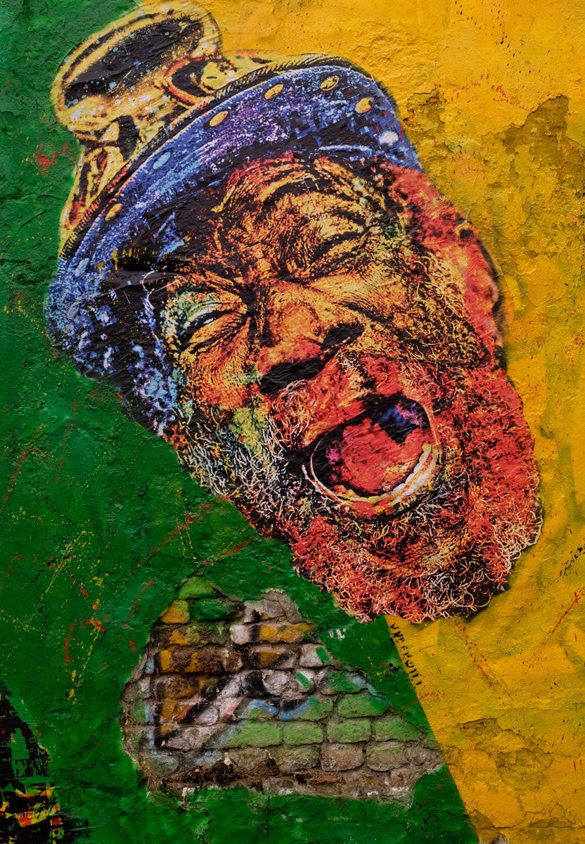 UnderwillM's tweet photo. Lee Scratch Perry ( détail )
Image travaillée, collage, spray.
#TrashArt #kitchArt #streetart https://t.co/dS4tnIicyH