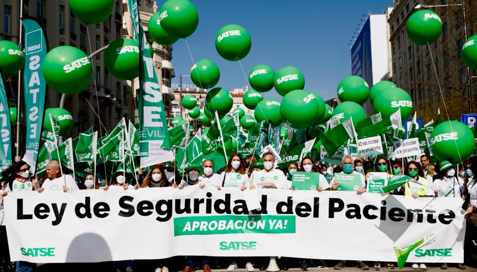 Sindicato_SATSE's tweet photo. El @pscmpsoe apoya la Ley de Seguridad del Paciente y pide que se desbloquee su tramitación en el Congreso

Por una ratio segura de Pacientes por Enfermera https://t.co/CixOTspIwU #ExigimosSoluciones #FaltanMiles @psoe @gpscongreso https://t.co/rQX4qqcWcU