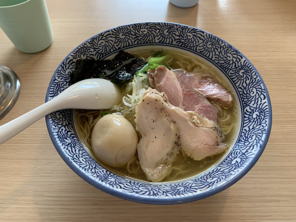 CB750four_1970's tweet photo. 暑い日にはラーメン‼️

隣街の匝瑳市「麺屋いとう」さんで三種類のラーメンを食べてきました。

画像は特製芳醇鶏そば（塩）

この他に、特製芳醇鶏そば（醤油）と特製煮干しそばです。

#麺屋いとう
＃鶏そば https://t.co/qhsSBHUc3q