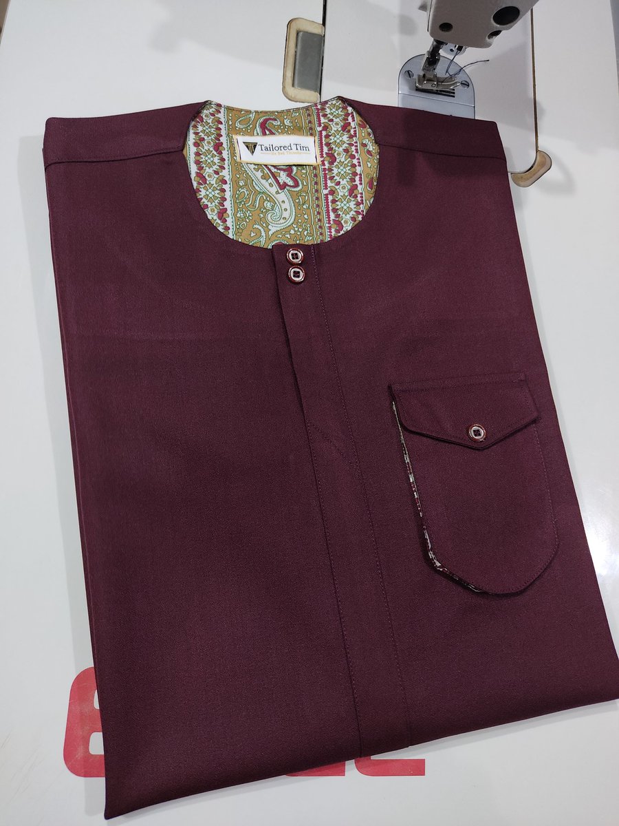 Grey or Burgundy

27,000.

Please Retweet.