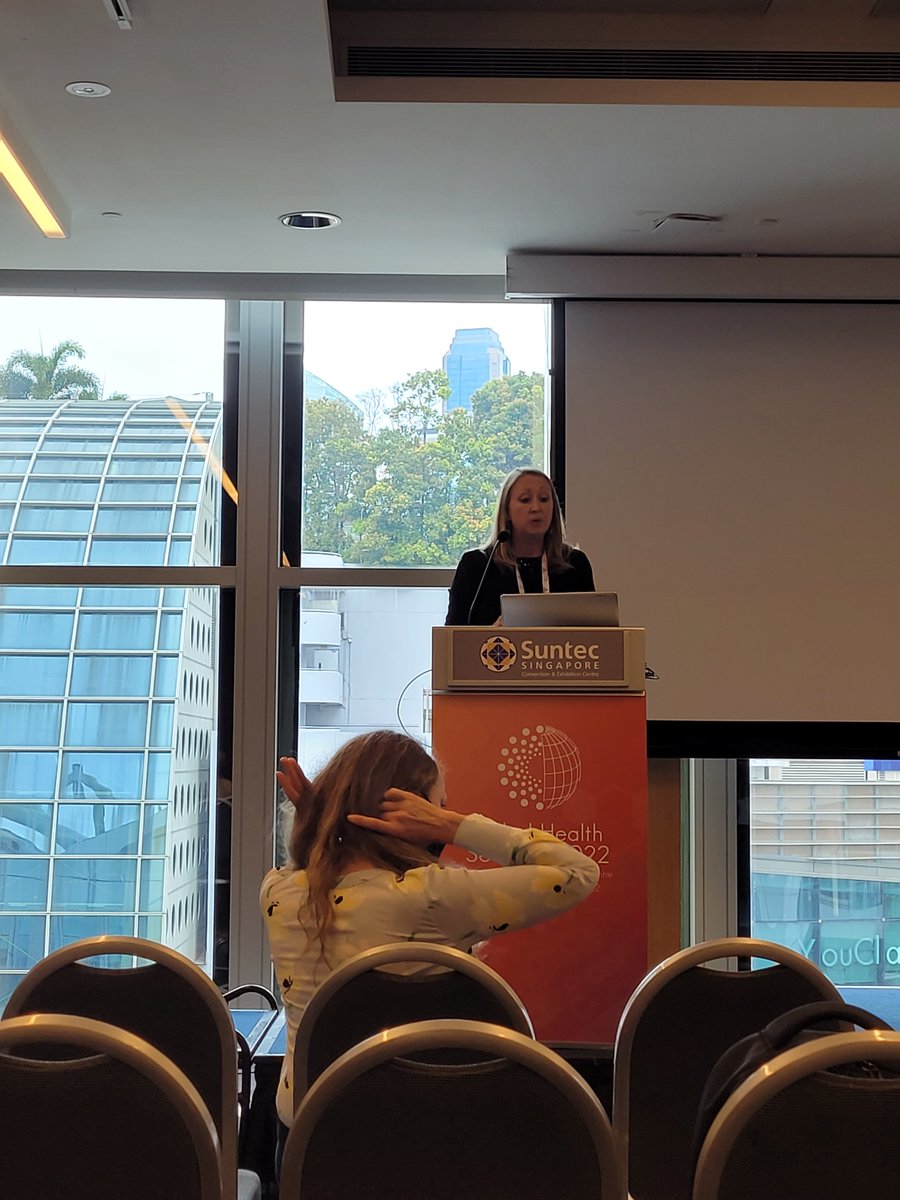 The amazing @esorrell3 presents work (a collab between @ErgProgram, NCDC and NDAH in Libya, and @EMPHNET) on strengthening lab systems in #Libya at #GHS2022! #Zorghani