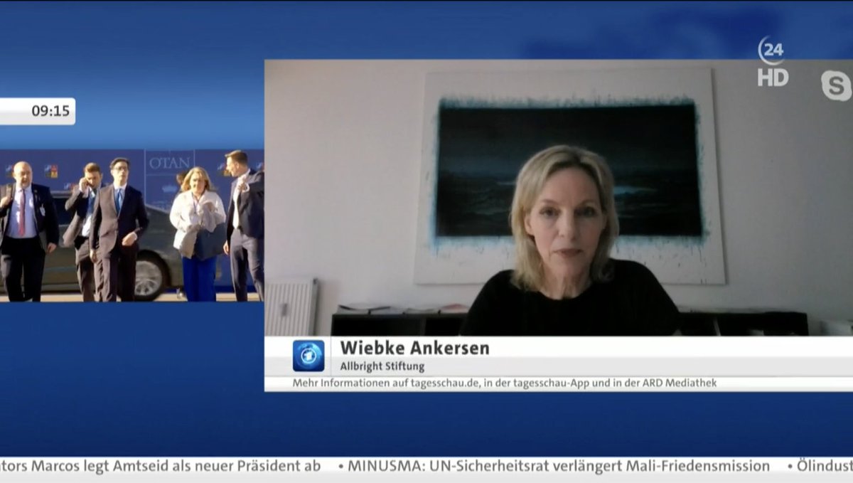 AllBright Stiftung (@allbrightger) on Twitter photo 3 Dinge, die in 🇩🇪 für mehr Frauen in Führung sorgen würden: Abschaffung des #Ehegattensplittings, eine menschlichere #Arbeitskultur und Männer, die 50% der #Familienarbeit übernehmen, sagt AllBrights Co-Geschäftsführerin Wiebke Ankersen auf <a href="/tagesschau24/">tagesschau24</a>. 3 Dinge, die in 🇩🇪 für mehr Frauen in Führung sorgen würden: Abschaffung des #Ehegattensplittings, eine menschlichere #Arbeitskultur und Männer, die 50% der #Familienarbeit übernehmen, sagt AllBrights Co-Geschäftsführerin Wiebke Ankersen auf <a href="/tagesschau24/">tagesschau24</a>.