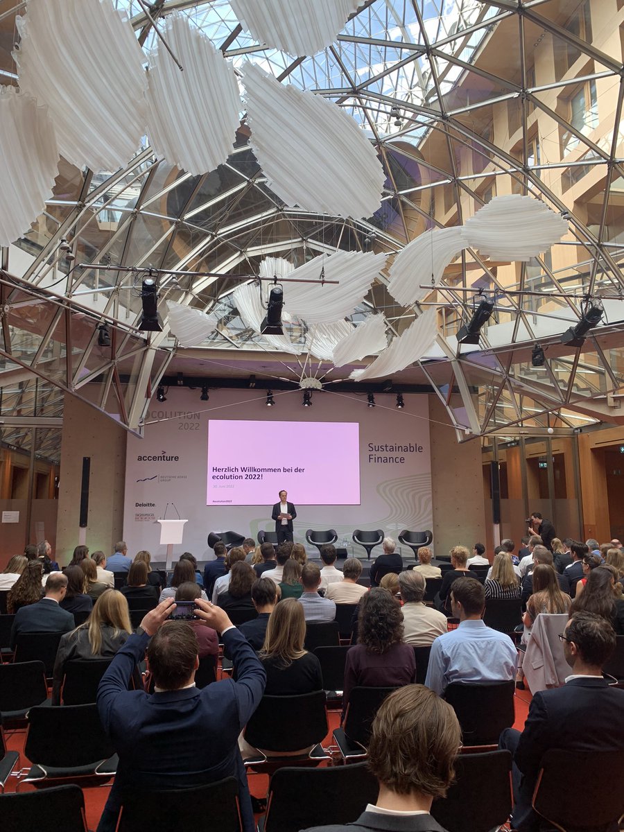 Jetzt beginnt die #ecolution2022 - #sustainablefinance in Berlin!