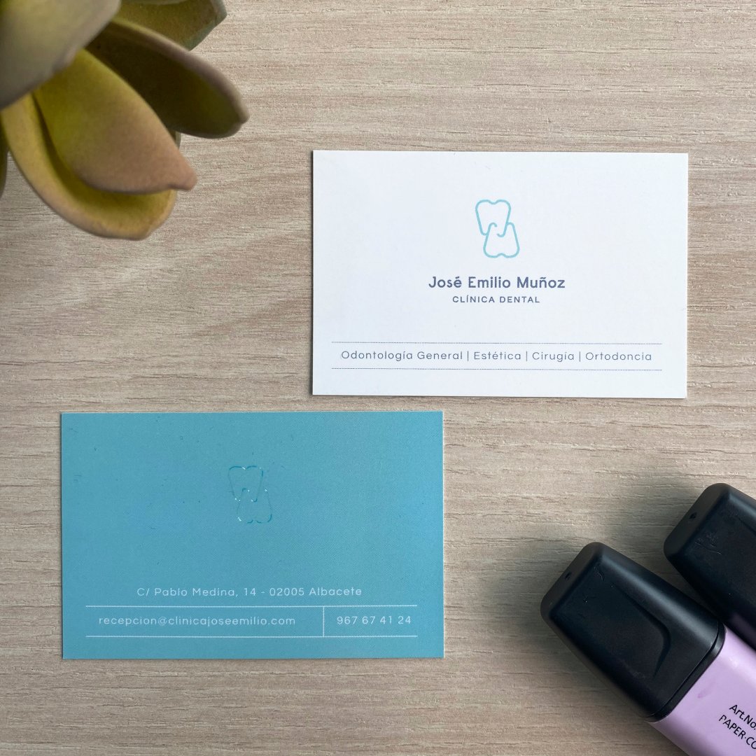 La clínica dental 🦷 José Emilio Muñoz ha cambiado su imagen total ⚡, confiando en nosotros para el diseño y restyling del logotipo y colores corporativos.

¡Ya puedes ver el resultado! ⬇️
▶ synergyweb.es/proyectos/clin…

#identidadcorporativa #branding #restyling #marketing