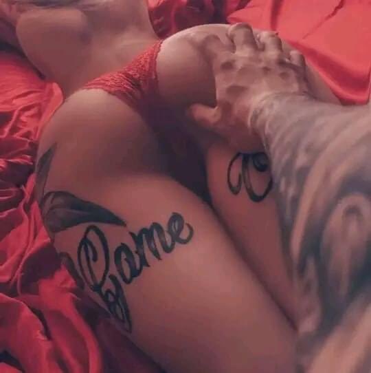 DMarian17's tweet photo. Usted sabe que nos
une una gran pasión,
en noches de desvelo 
dentro de mi habitación.

#EroTuits
#JuevesEnRojo https://t.co/v2AS6oRNRy