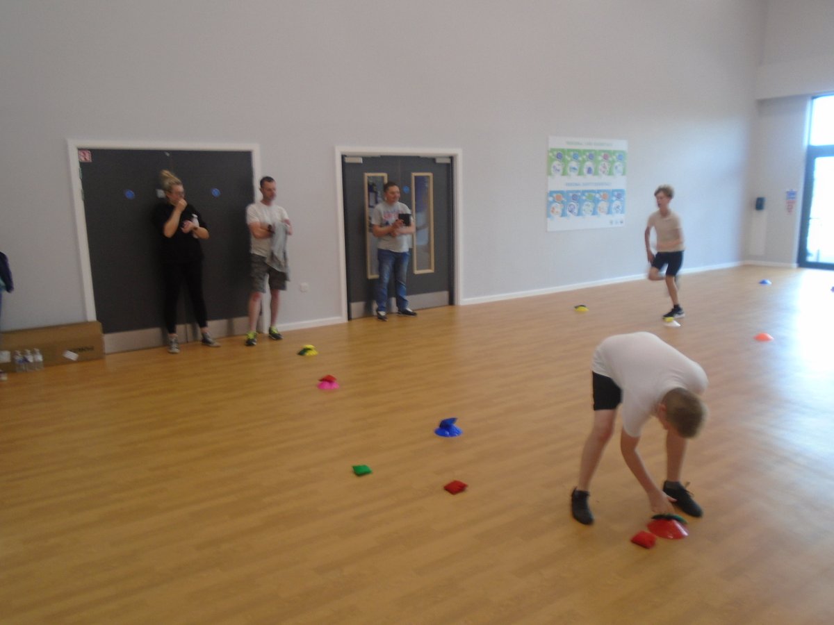 Euler_Academy's tweet photo. Yesterday, Sycamore class enjoyed their first ever sports day @Euler_Academy A big thank you to the children, parents and Miss Atkinson for organising the event #SportsDay2022 "It was a great day and I enjoyed the javelin - I threw it like 20m!" Reuben. https://t.co/hw2DKpsQcH