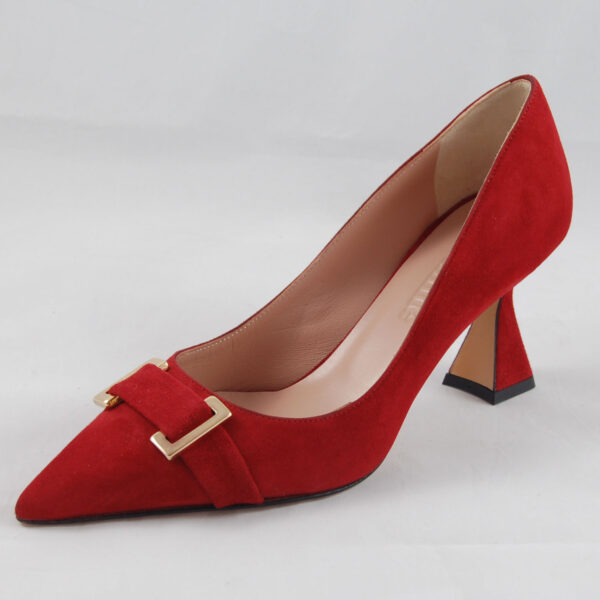 aria_shoes's tweet photo. New accessories, for a better season 👠
#shoesaccessories #schuh #shoesdetails #shoescollection #shoestime #shoesforwomen #moda #mode #fashion #fashionstyle #fashionblogger https://t.co/PYZDDs7lLX