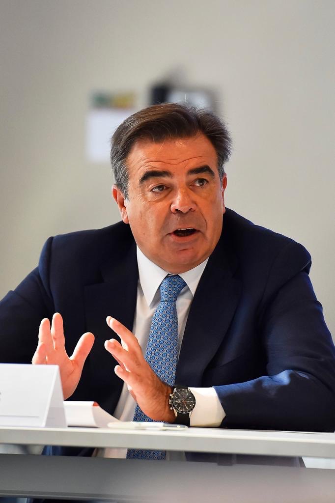 MargSchinas's tweet photo. In Barcelona to open the annual conference of @medicinesforEU on the resilience of the pharma sector. 

Access to healthcare an intrinsic part of our European way of life. 

Our pharma legislative review will strive for affordable medicines and innovative, competitive industries. https://t.co/IEpMOzw8PK