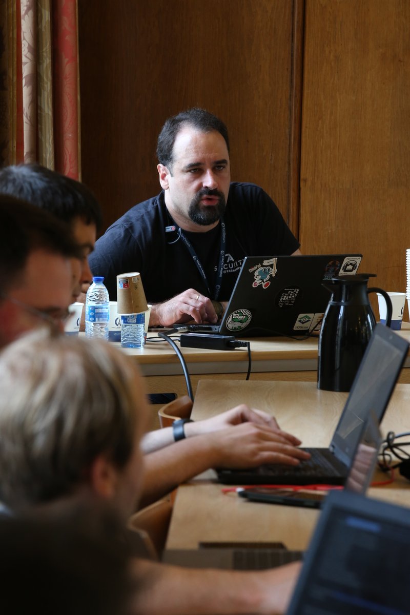 hackinparis's tweet photo. Let's take a look to our #workshops 📲🔒🎯🕹 | #HIP22 https://t.co/9xdPWedWcB