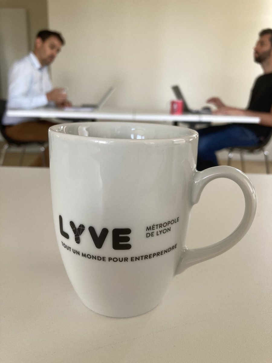 Superbe matinée Sales Day avec la promotion <a href="/LYVE_Lyon/">LYVE LYON</a> dont je suis le parrain. Un élan entrepreneurial magnifique orchestré par le <a href="/grandlyon/">Métropole de Lyon</a> <a href="/JosephineDrgs/">Josephine Bln</a>