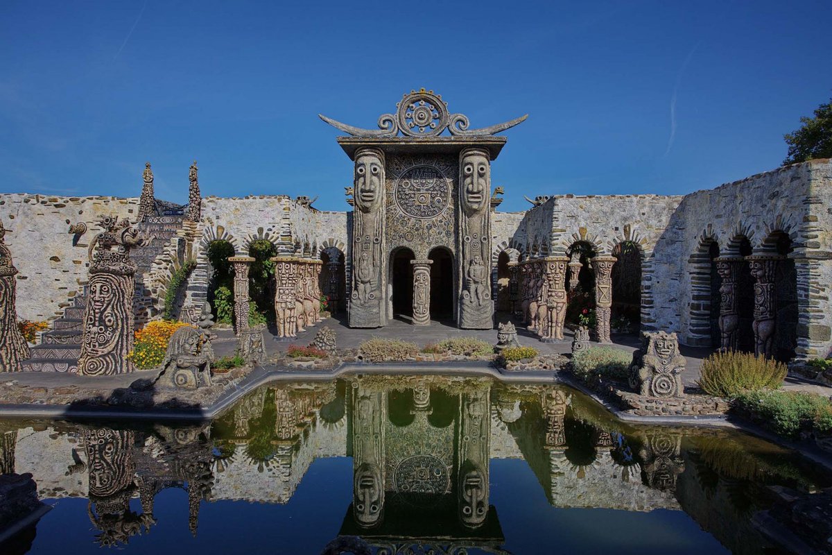 ❤️💙❤️Le <a href="/MuseeTatin/">Musée Robert Tatin</a> <a href="/cosse_le_vivien/">Commune de Cossé-le-Vivien</a> va représenter les Pays-de-la-Loire à l'émission Le monument préféré des Français <a href="/bernstephane/">Stéphane Bern</a> #Mayenne 👏👏😍😍  francebleu.fr/infos/culture-…