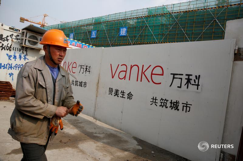 Reuters's tweet photo. From @Breakingviews: China Vanke reckons parts of the Chinese housing market are recovering. But weaker rivals are struggling and a rebound requires access to borrowing markets where investors remain skeptical, say @ywchen1 and @JennHughes13 https://t.co/5wxUXxG5fd https://t.co/pbk8mlyxJ0