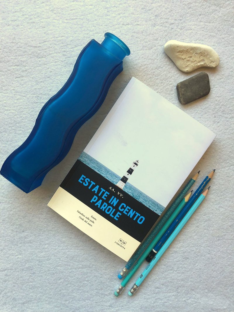 Un mio #racconto, Tramontare, è stato selezionato e inserito nell'antologia #EstateInCentoParole di <a href="/giulioperrone/">Giulio Perrone Editore</a> 

Raccontare l'#estate con solo 100 parole si può perché le parole hanno raccolgono il mondo intero.

Racconto dedicato al mio papà! ❤️
#30giugno #libri #scrivere