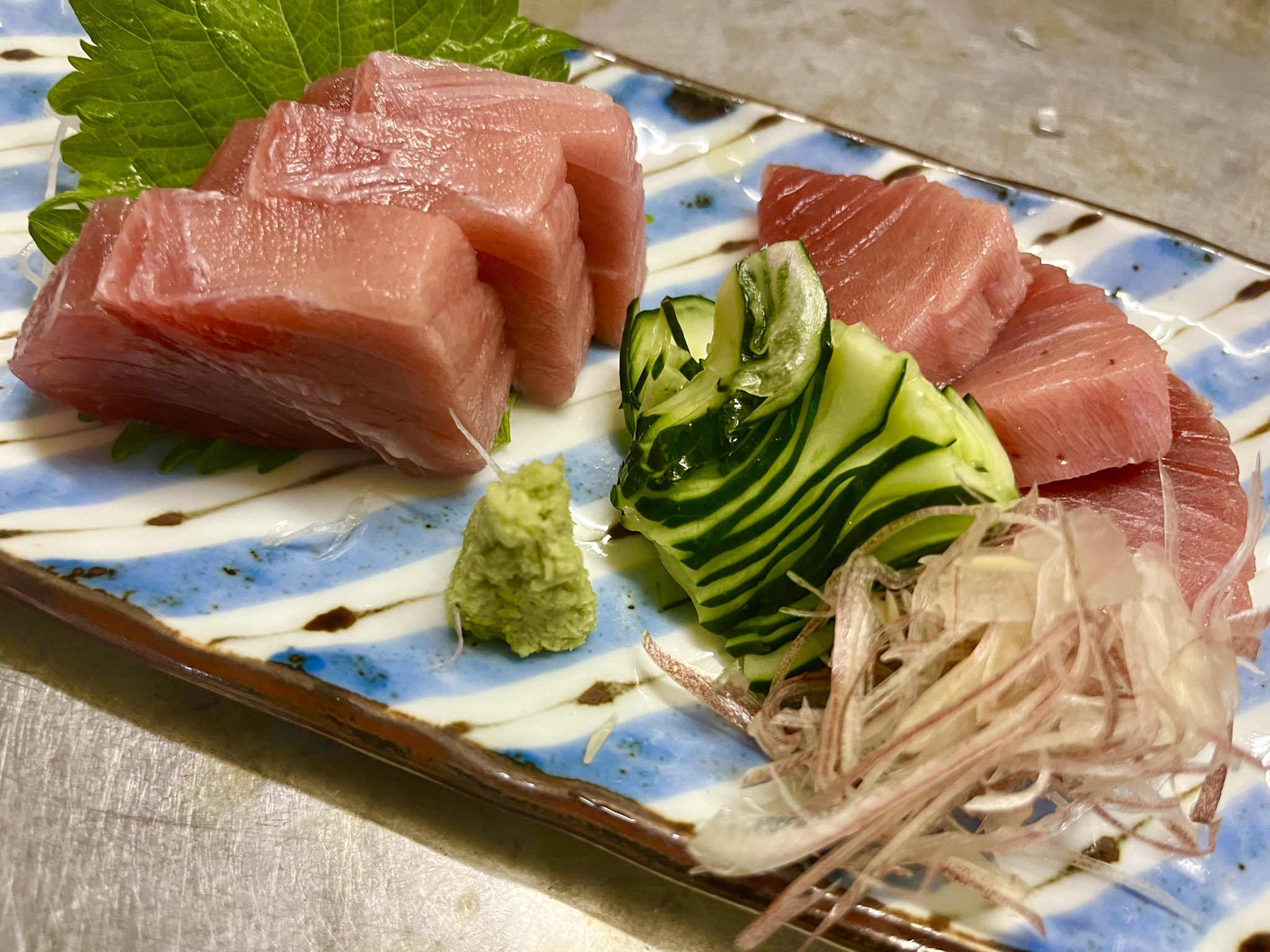 初音 生マグロのお刺身です 新鮮です T Co J3hdnqgwxc Twitter