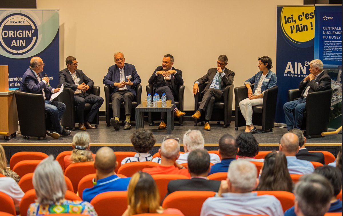 Departement_AIN's tweet photo. #Réseau Rencontre des adhérents du label #Originain sur le site d'@EDFBugey ☑️Au programme : conférence et échanges autour de la problématique du recrutement dans l'#Ain, visite de la centrale nucléaire ➕d'infos : https://t.co/18EYHzZMVm https://t.co/qDPBzC1ywE