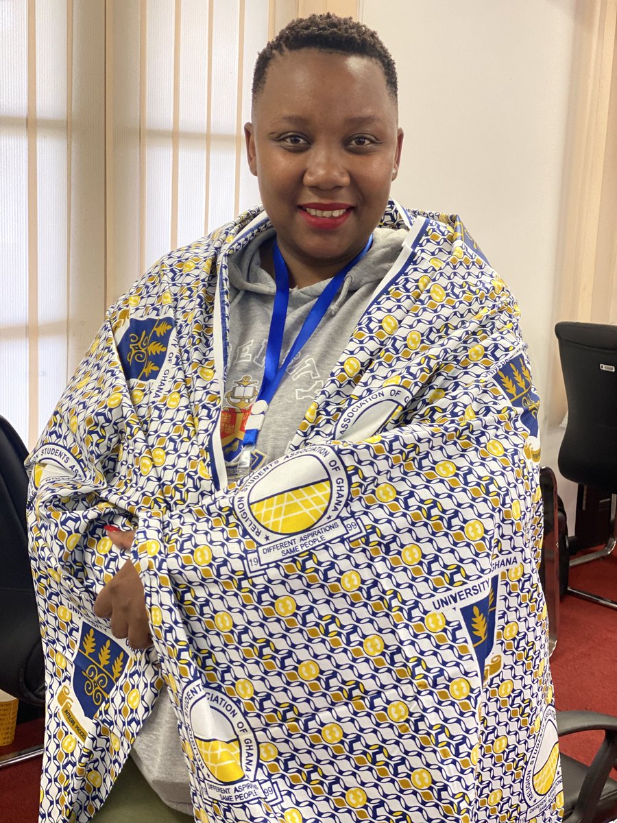 ugsrel's tweet photo. It was love at first sight as Dr Lerato Mokoena (University of Pretoria, SA) laid eyes on the RESAG cloth. 😍

RESAG - UG just got an associate member.

#DifferentAspirationsSamePeople #InterpretingSacredTexts #InternationalConference #RESAG #SREL https://t.co/hiPCVQ4JiO