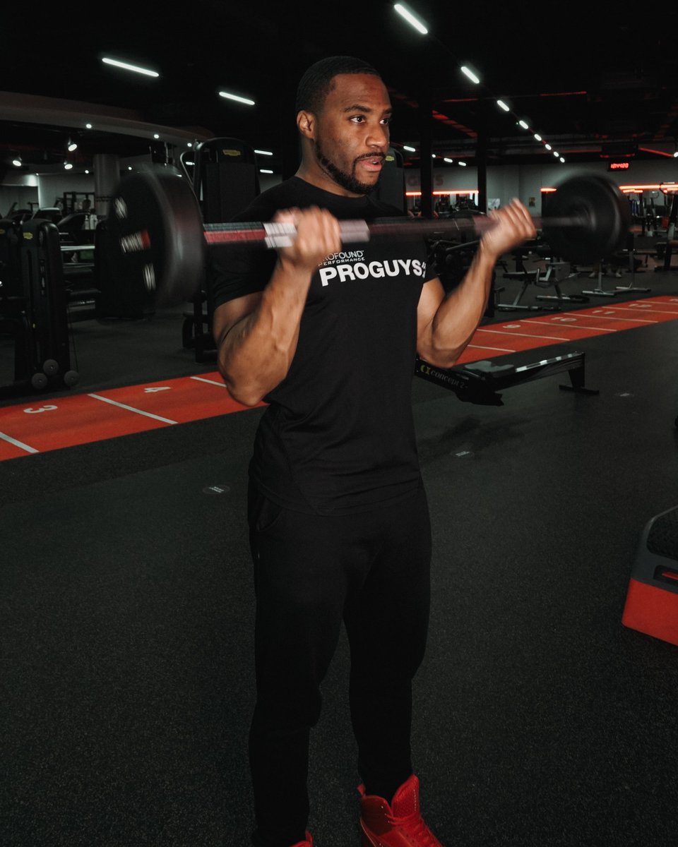 ProfoundPerform's tweet photo. Be the best version of you!
NitricPro helps your body to perform at its optimum levels, so you can push yourself during every session.
Learn more: https://t.co/E5SW9KQ467
#preworkout #nutrition #profoundperformance #fitness https://t.co/eMA1gVEYRP