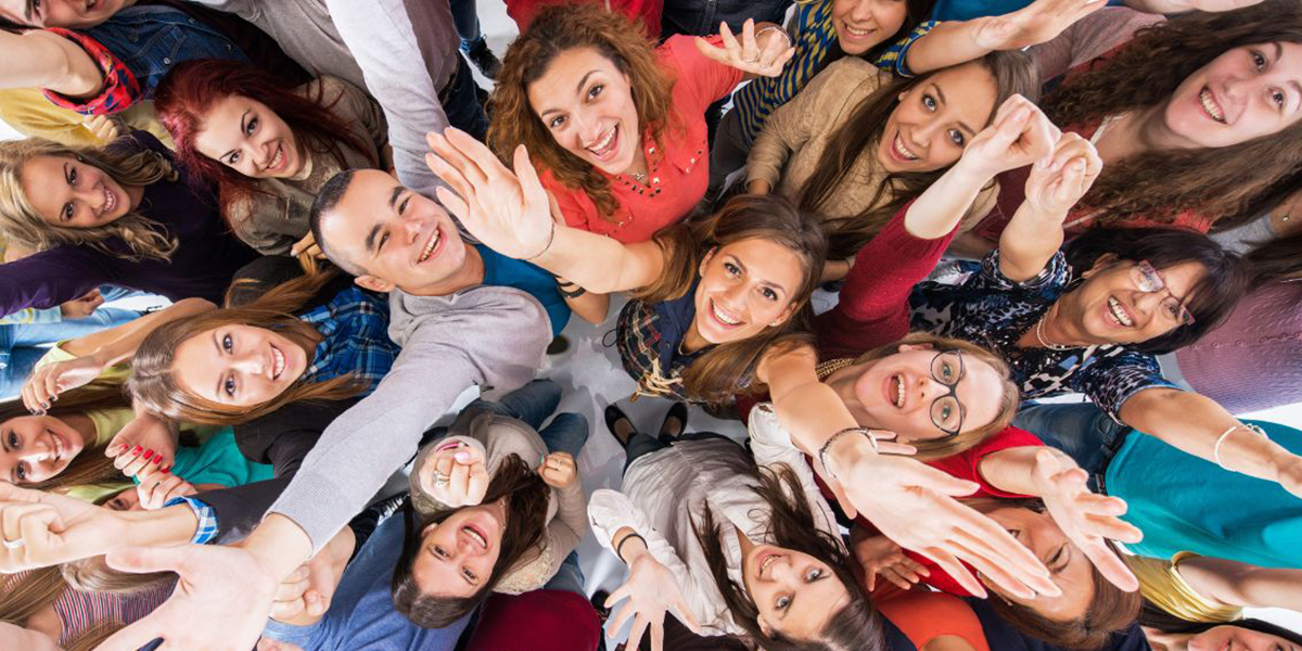 Family Day tickets are AVAILABLE now! 😇

Family Day is designed to give children and teenagers the chance to meet other young people who stammer in a fun and relaxed environment. 

Tickets are £10 per child and £15 for adults 🎟
stammafest.org/family-day

#stammafestglobal2022