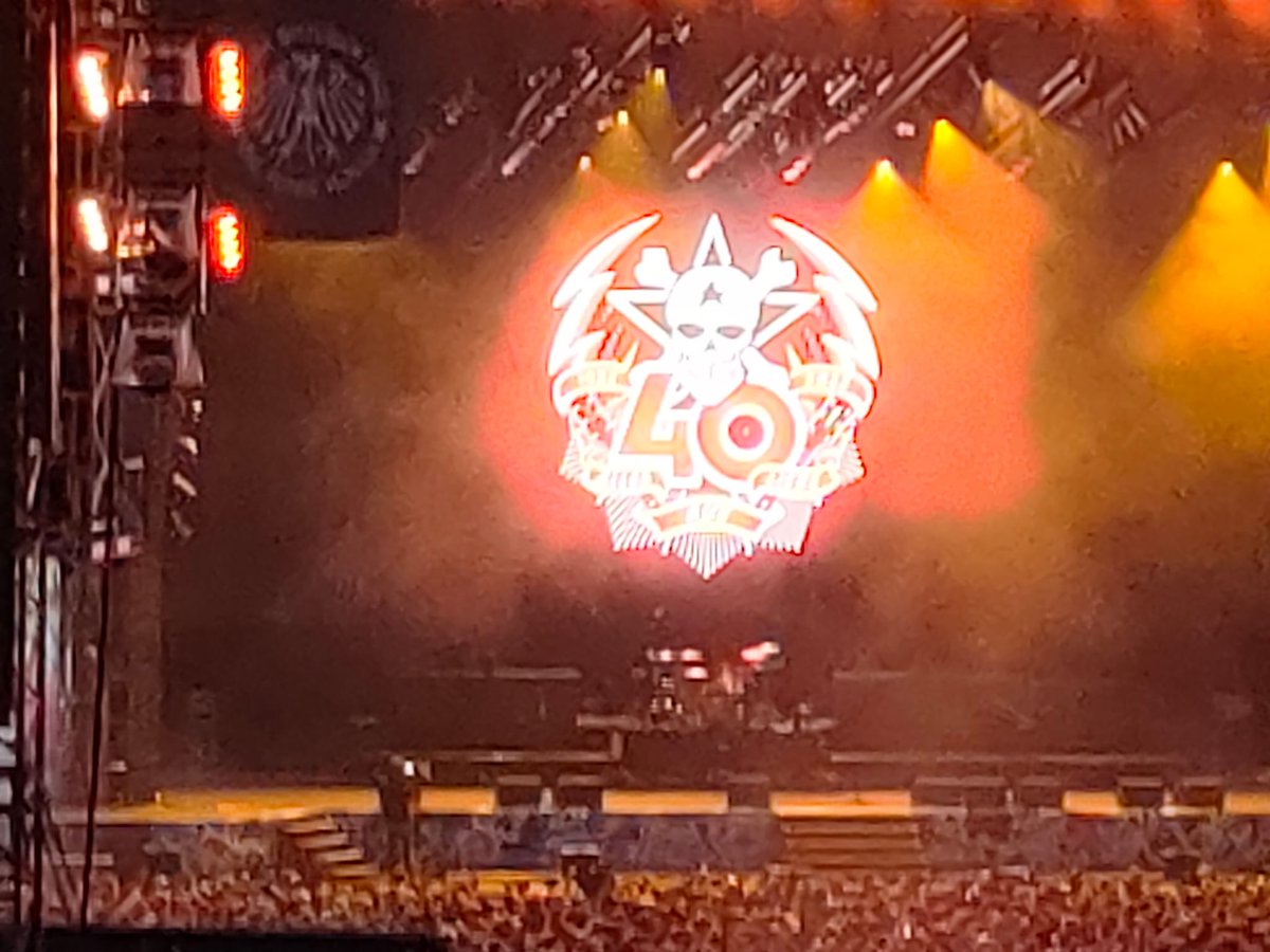 #allesfuerdietour #dietotenhosen
Supergeiles Konzert am Samstag.
Nicht so geil, ist allerdings mein positiver Corona Test... 🥴 Ich vermute es hat noch mehr erwischt.