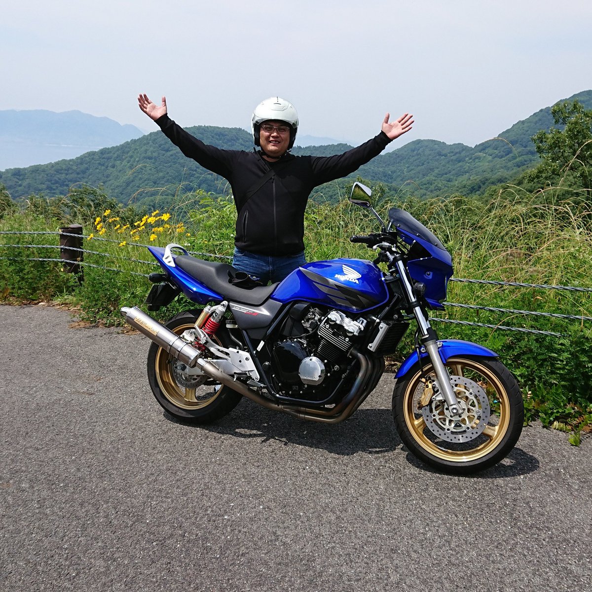 夏バテ防止！
スタミナラーメン大盛❗
バイクのって暑いけど食ったらうまい！
バイク乗ってる方県外でも良いんでツーリングいきましょう！笑笑