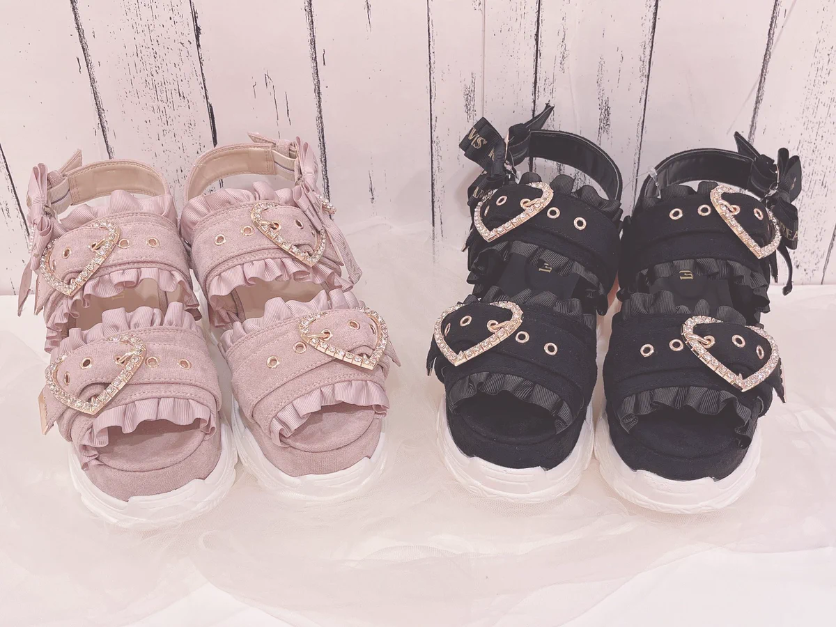 LIZ LISA X:ssä: ”. ｡⋆♡ 𝐿𝐼𝑍 𝐿𝐼𝑆𝐴 ♡ ｡⋆ 新宿ALTA🎀新作item