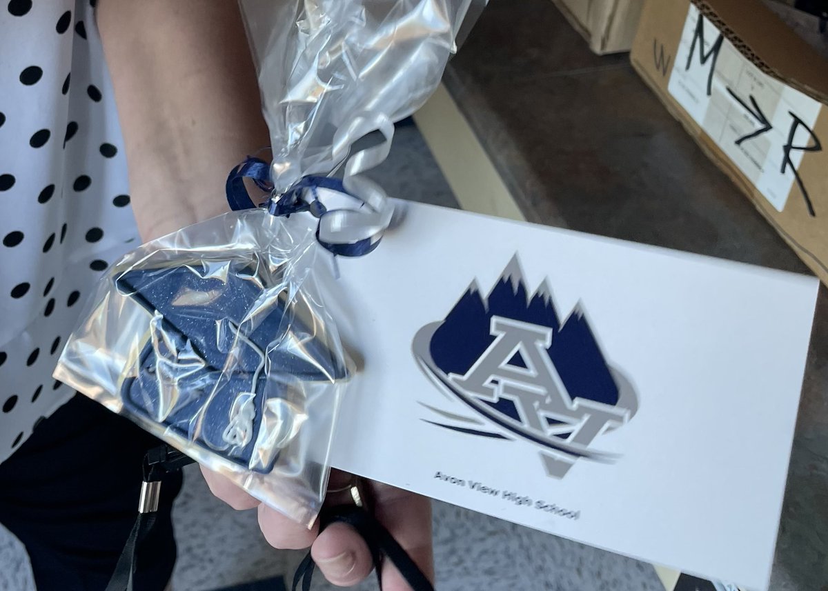 AvonViewHighSchool tweet media