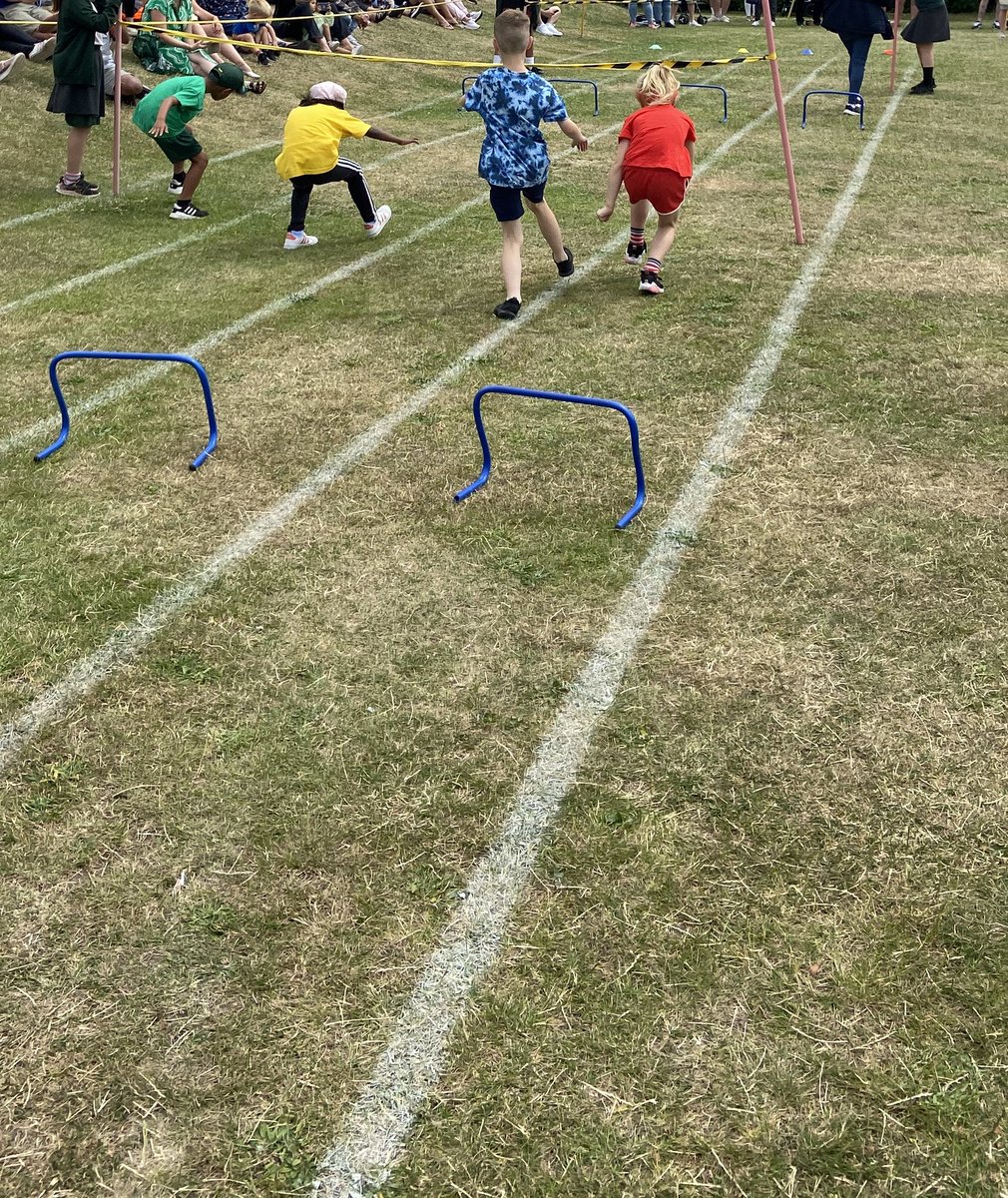 Miss Huggan tweet media