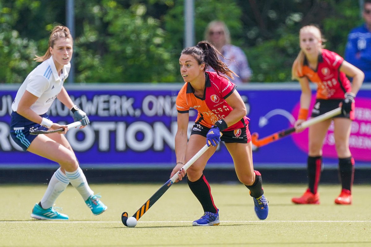 THANK YOU 🧡❤️🔚⁣
After 6 years it’s time to say goodbye to HC Oranje Rood!⁣
What a hell of a journey it was!⁣
A lot of ups but unfortunately also downs… with an end which we never wished for 🥺💔⁣
I would like to thank everyone who has been part of my time at OR🙏🏼⁣