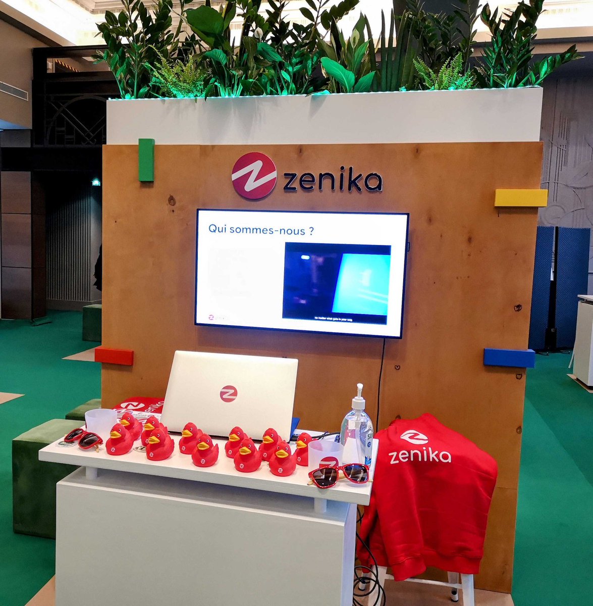 Nous sommes en place pour l'événement Région Launch Google Cloud 🇫🇷 
Au programme : Datacenter France, cloud de confiance et d'autres sessions tech/retour clients.
Nous vous attendons nombreux sur notre stand partenaire ! 👋

<a href="/GoogleCloud_FR/">Google Cloud France</a> <a href="/gcloudpartners/">Google Cloud Partners</a> 
#CloudalaFrancaise