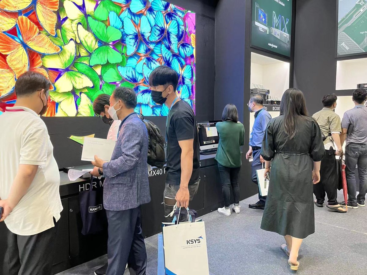 novastartech's tweet photo. #koba2022 - Day 2
Grab the opportunity to see NovaStar at Koba 2022 in #코엑스, Seoul and speak to our expert team at booth #C660.
Want to take a closer look at our new solutions? 🧐
Don't miss the last day tmr! Little moments, big memories 🥰
#novastar #koba #seoul #led #코엑스 https://t.co/5AaNk06q5c