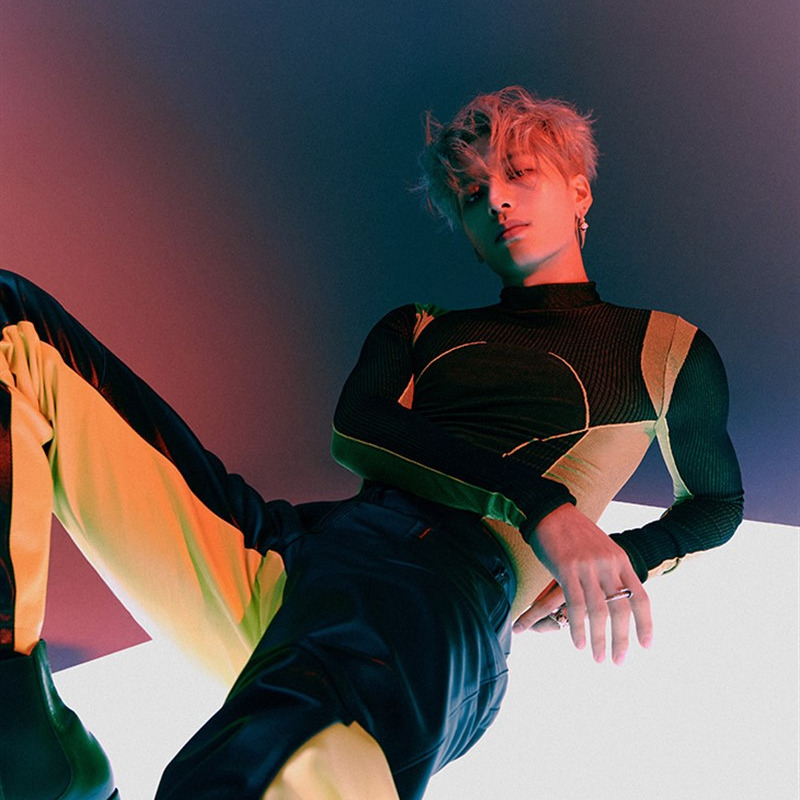mmscene's tweet photo. K-pop star #JacksonWang and photographer #Gowontae team up for #METALMagazine