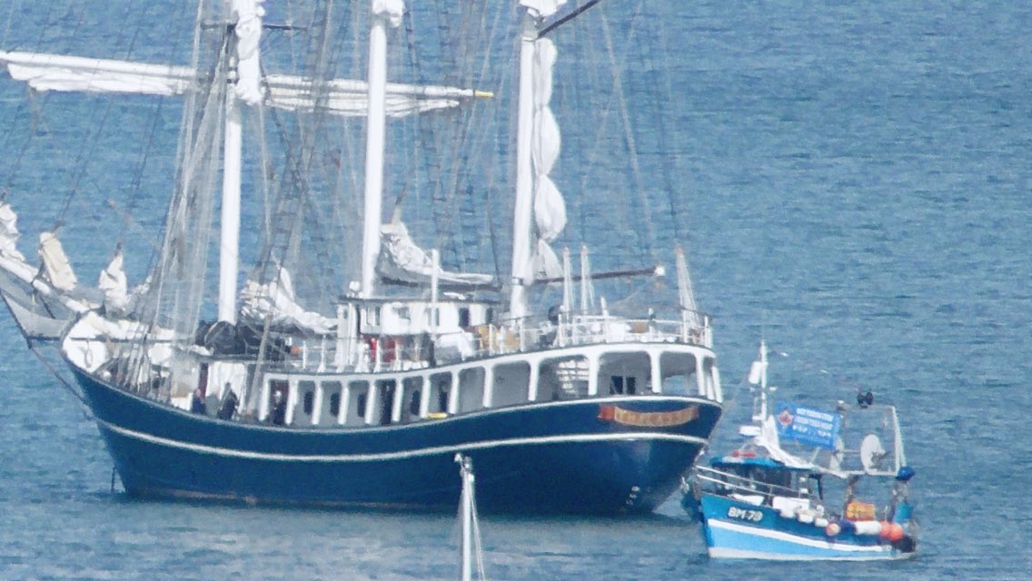 LarkStudios's tweet photo. #picoftheday Thalassa and @AdelaBm79 out in the bay this morning! https://t.co/3J00BOvDxL