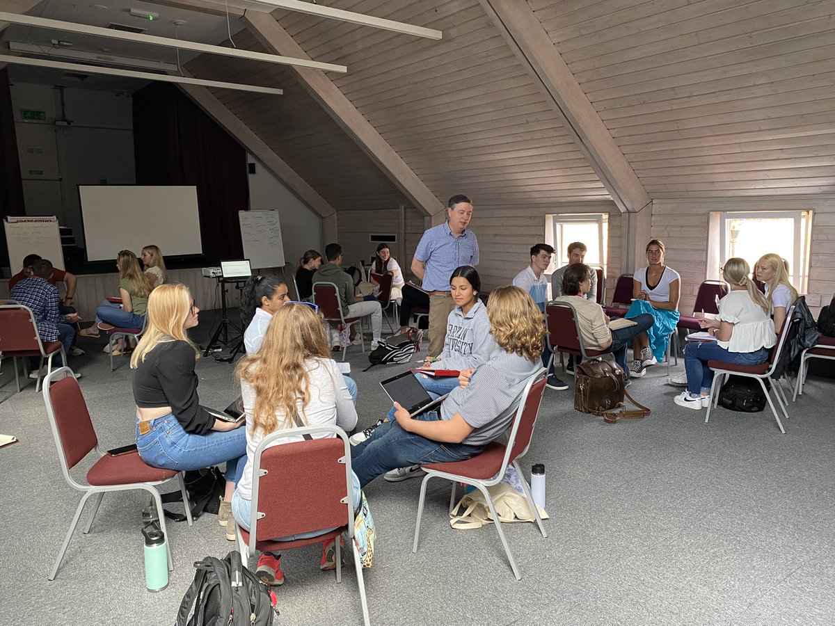 Oxford Professor Scott Urban teaching our students “what is money?” In the global economy in an interactive workshop.  Right now, they are learning why prices don’t decrease readily in the economy