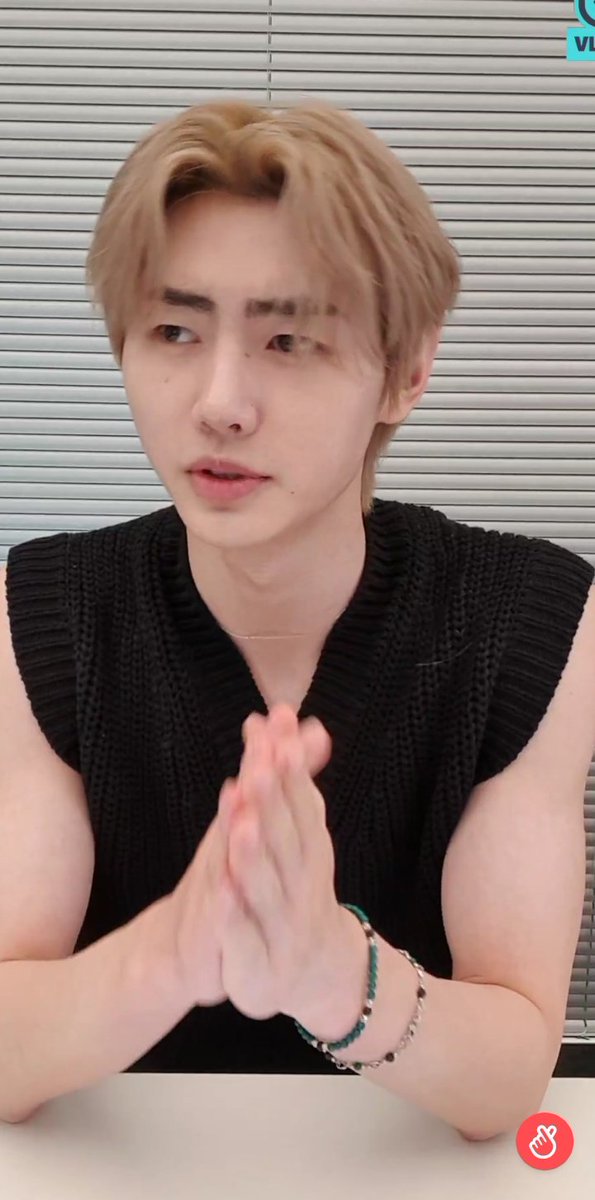 ENHYPENxBRAZIL's tweet photo. 📢 Sunghoon em Live

🔗https://t.co/j2E0VWKIEf

#ENHYPEN #SUNGHOON #VLIVE https://t.co/VT9dLHj4cw