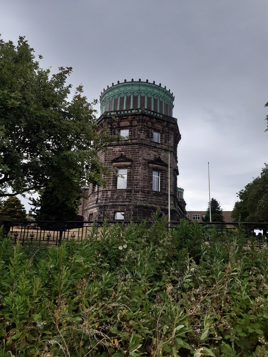 brilliant couple of days at #ObsNet3 in edinburgh, learning about historic observatory networks. lots to digest as usual and very fun to have such a cool conference so close to home !! @ObservatoryNet