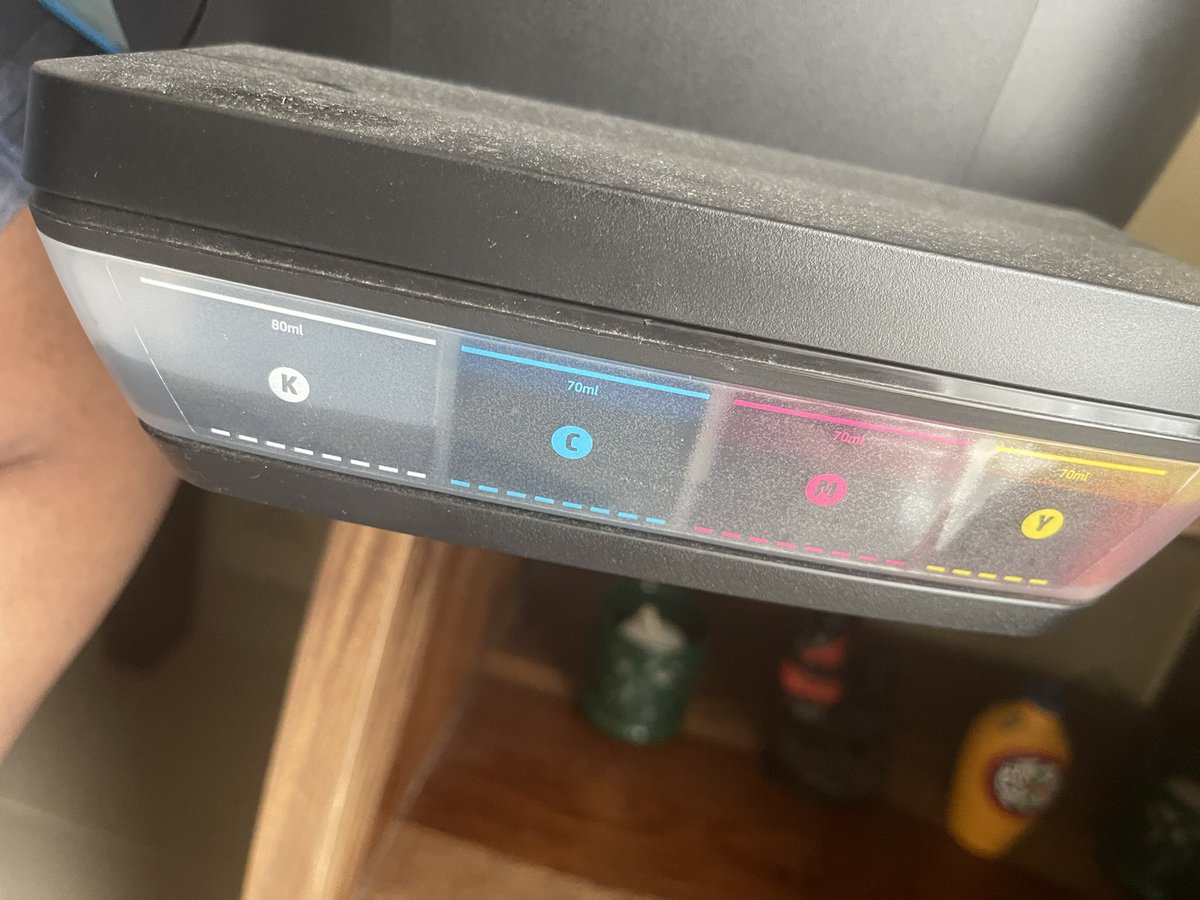 vishruthp's tweet photo. @DRSAgarwal one of worst service i have opted for,i had took your service on May2nd’22,its an house shift service within Bangalore,Firstly it was handled very pathetically,In the hurry to complete shifting, they miss handled my aircooler and Printer,No response from customer care https://t.co/EcKHKuvODl