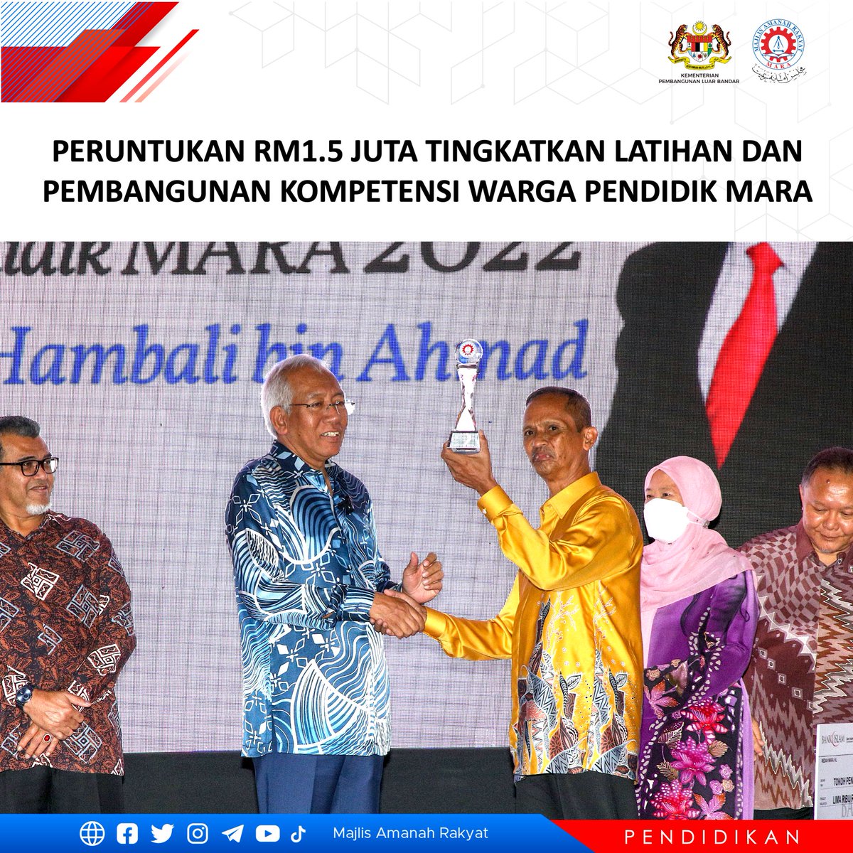 maragov's tweet photo. PERUNTUKAN RM1.5 JUTA TINGKATKAN LATIHAN DAN PEMBANGUNAN KOMPETENSI WARGA PENDIDIK MARA

https://t.co/HxNaaMpgsb https://t.co/dbXEHi30NM