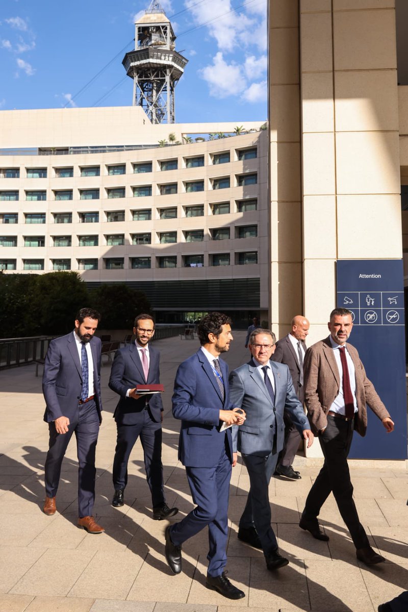 Damià Calvet i Valera (@damiacalvet) on Twitter photo Matins del <a href="/cercle_infraest/">Cercle Infraestruct.</a> amb Jaume Giró, conseller d'Economia i Hisenda del <a href="/govern/">Govern de Catalunya</a>: parlem d'infraestructures físiques, intel·lectuals i institucionals per garantir el progrés sostenible i el benestar social, els reptes a #Catalunya per a la pròxima dècada. Matins del <a href="/cercle_infraest/">Cercle Infraestruct.</a> amb Jaume Giró, conseller d'Economia i Hisenda del <a href="/govern/">Govern de Catalunya</a>: parlem d'infraestructures físiques, intel·lectuals i institucionals per garantir el progrés sostenible i el benestar social, els reptes a #Catalunya per a la pròxima dècada.